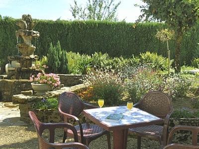 Logis Relais Des Monedieres Seilhac Екстериор снимка